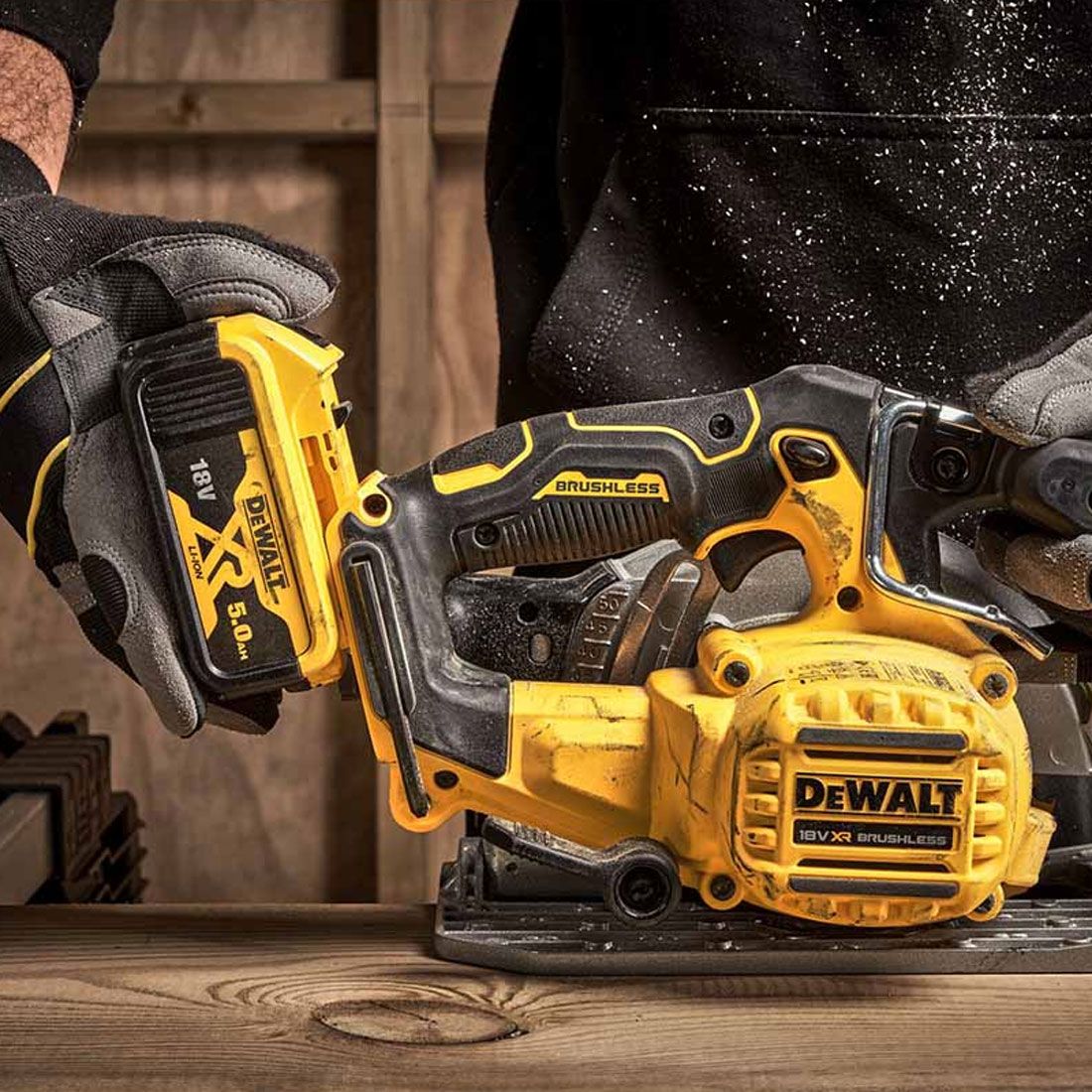 DeWalt DCS565N 18v XR 165mm Brushless Circular Saw (Body Only)