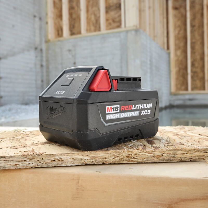 NEW - Milwaukee M18HB5 M18 High Output XC5 5Ah Battery 4932499042)