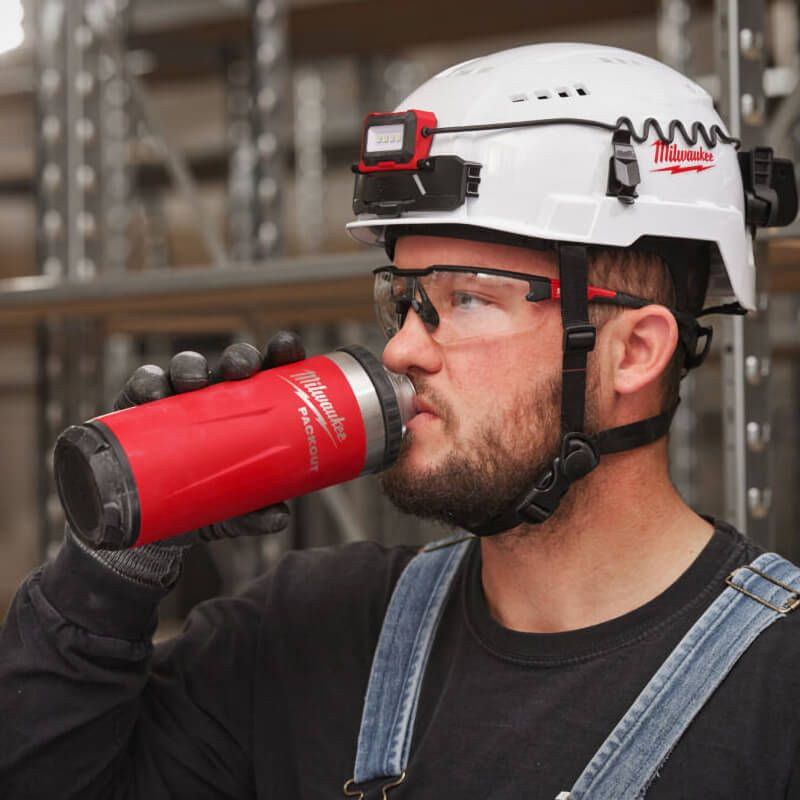 Milwaukee 710ml Insulated Water Bottle Chug Lid Red 4932493465