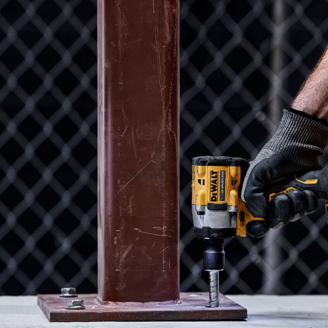 DeWalt DCF921N 18v XR Brushless 1/2" Impact Wrench (Body Only)