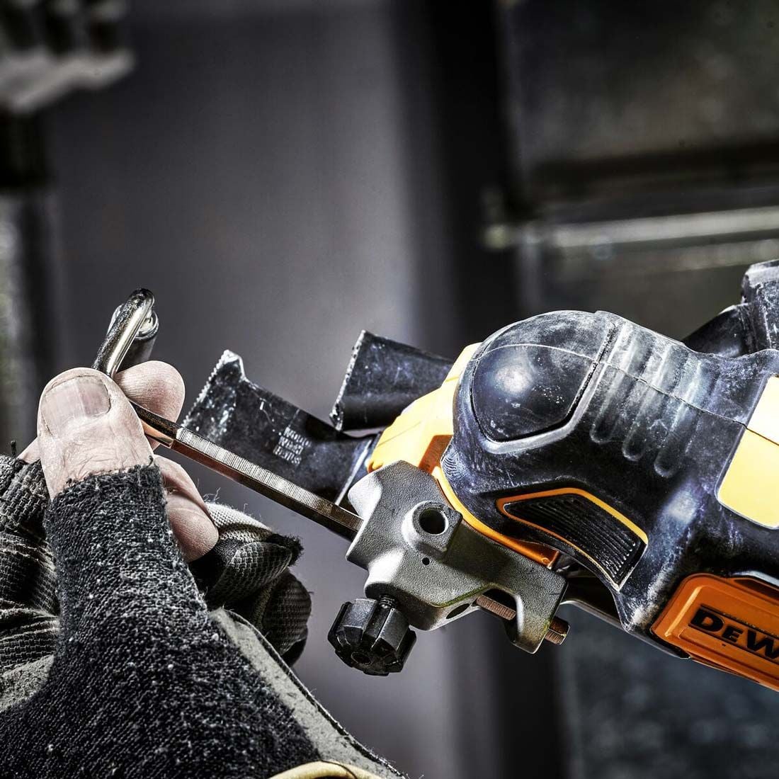 DeWalt DCS355N 18v XR Brushless Oscillating Multi-Tool Body Only