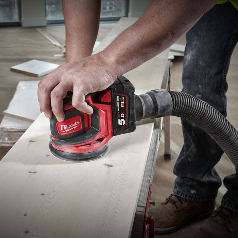 MILWAUKEE M18BOS125-0 18V 125mm SANDER (BODY ONLY)