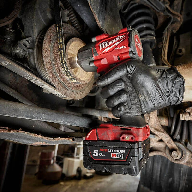 MILWAUKEE M12FCIWF12G3-502X 12V FUEL 1/2'' COMPACT IMPACT WRENCH KIT (2x HIGH OUTPUT 5AH, CHARGER, CASE)