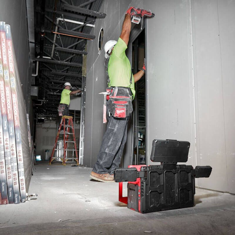 Milwaukee M18POALC-0 M18 PackOut Area Light Charger (Body Only)