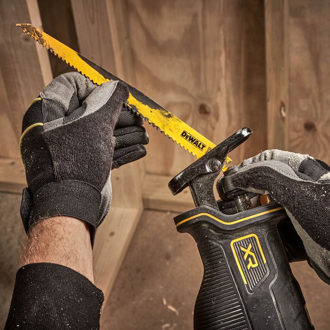 DeWalt DCS382N-XJ 18v XR Brushless Reciprocating Saw (Body Only)
