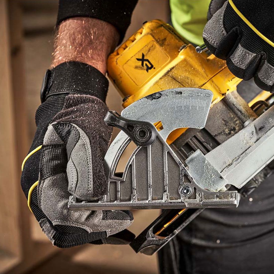 DeWalt DCS565N 18v XR 165mm Brushless Circular Saw (Body Only)