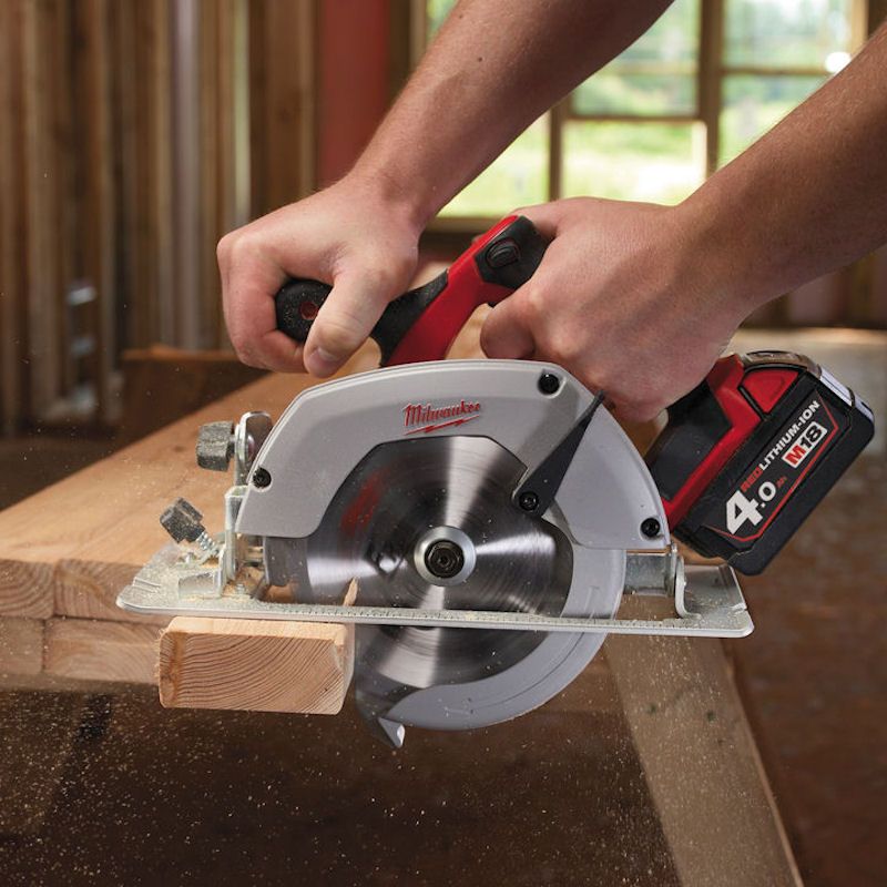 Milwaukee M18FCS552-0 M18 FUEL 165mm Circular Saw (Body Only)