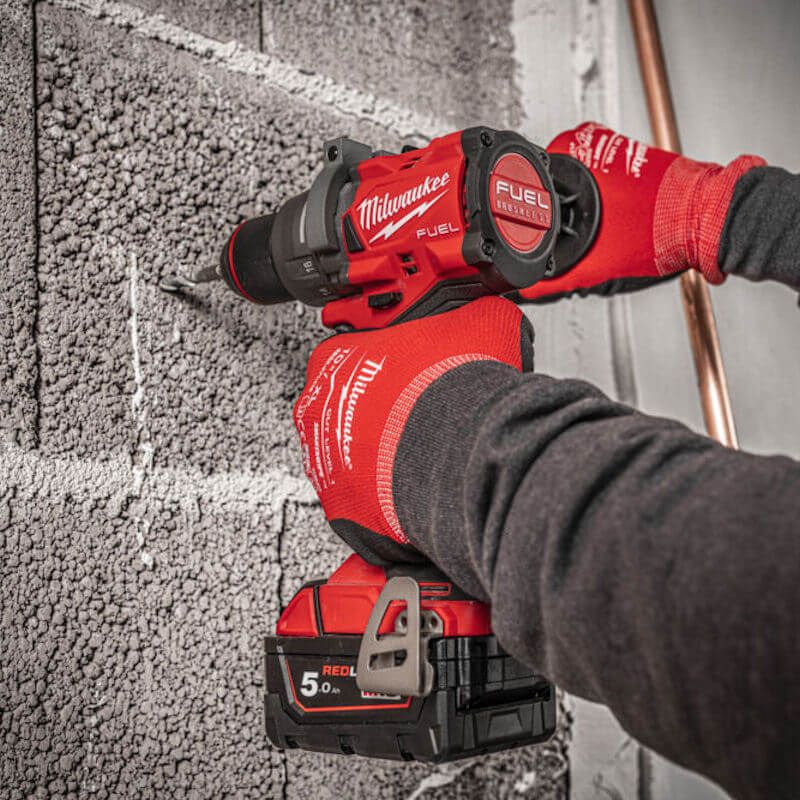 Milwaukee M18FPP2A3-502X 2 Piece M18 FUEL Power Twin Pack (2x 5Ah, Batteries, Charger)